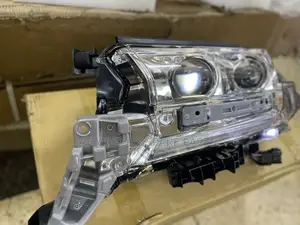 Toyota Land Cruiser 200 Head Lumps