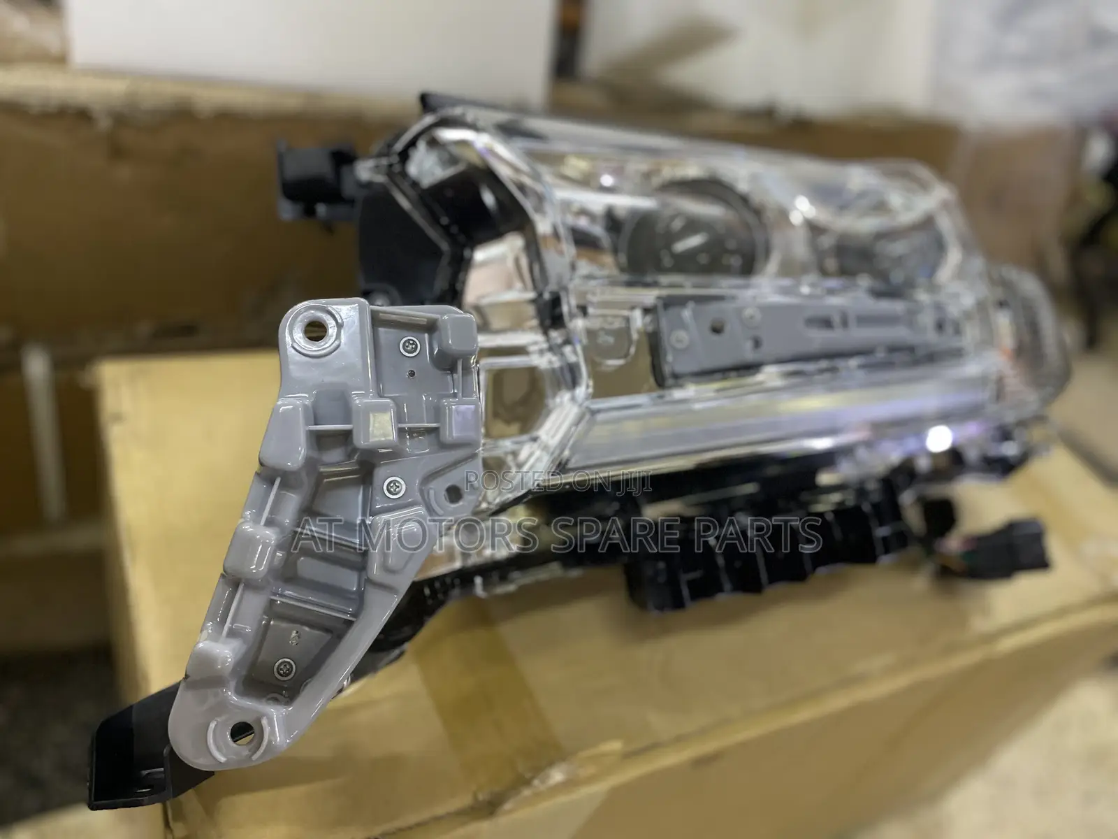 Toyota Land Cruiser 200 Head Lumps
