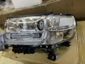 Toyota Land Cruiser 200 Head Lumps