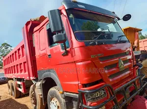 Photo - Sinotruck for Sale