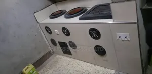 Solar Stove With a Grill