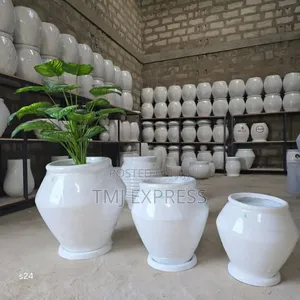Unique Fibre Glass Decorative Flower Pots