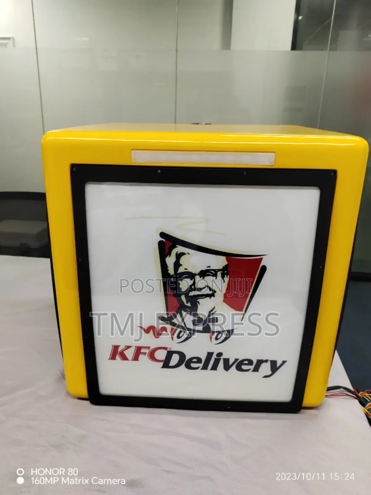 Fibre Glass Bike Delivery Boxes With Lighting