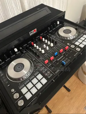 Pioneer Sx2 With 4-Channel Dj Controller in Excellent Condn