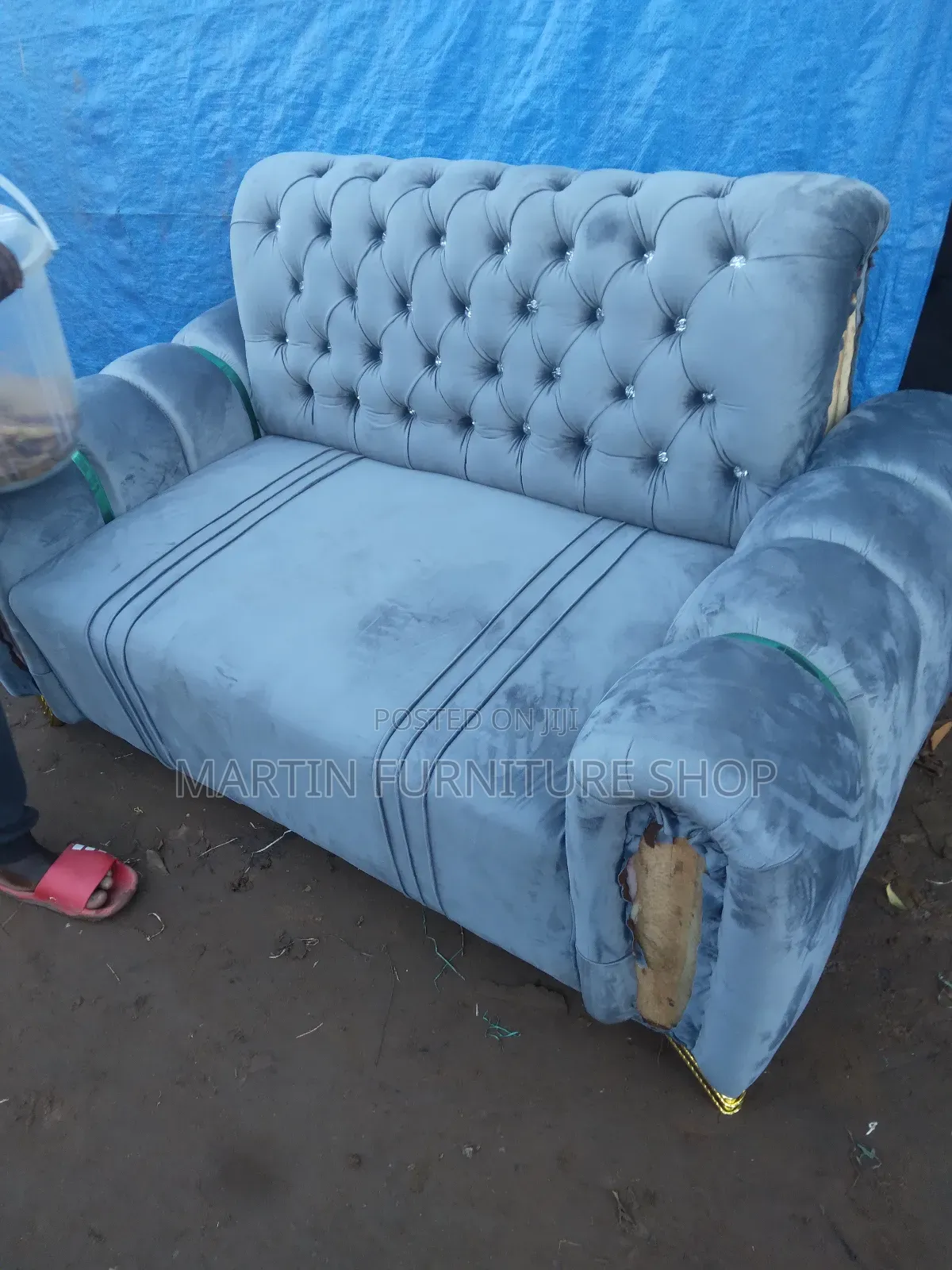 2 Seater Sofa Set Available for Sale