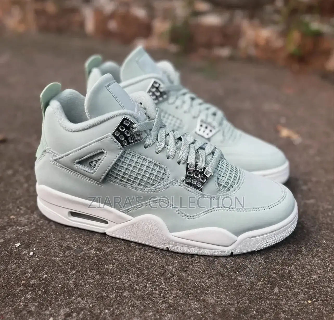 Original Air Jordan 4 Retro Sneakers