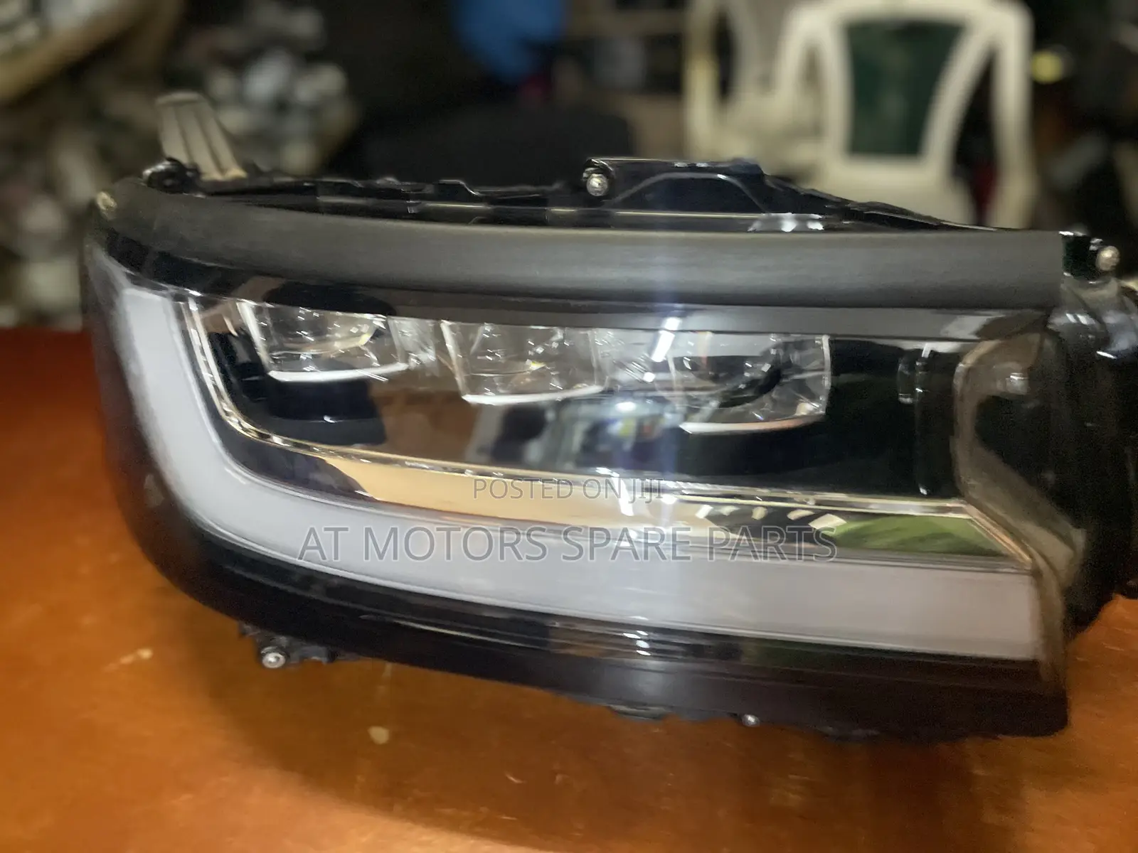 Land Cruiser 300 Head Lump