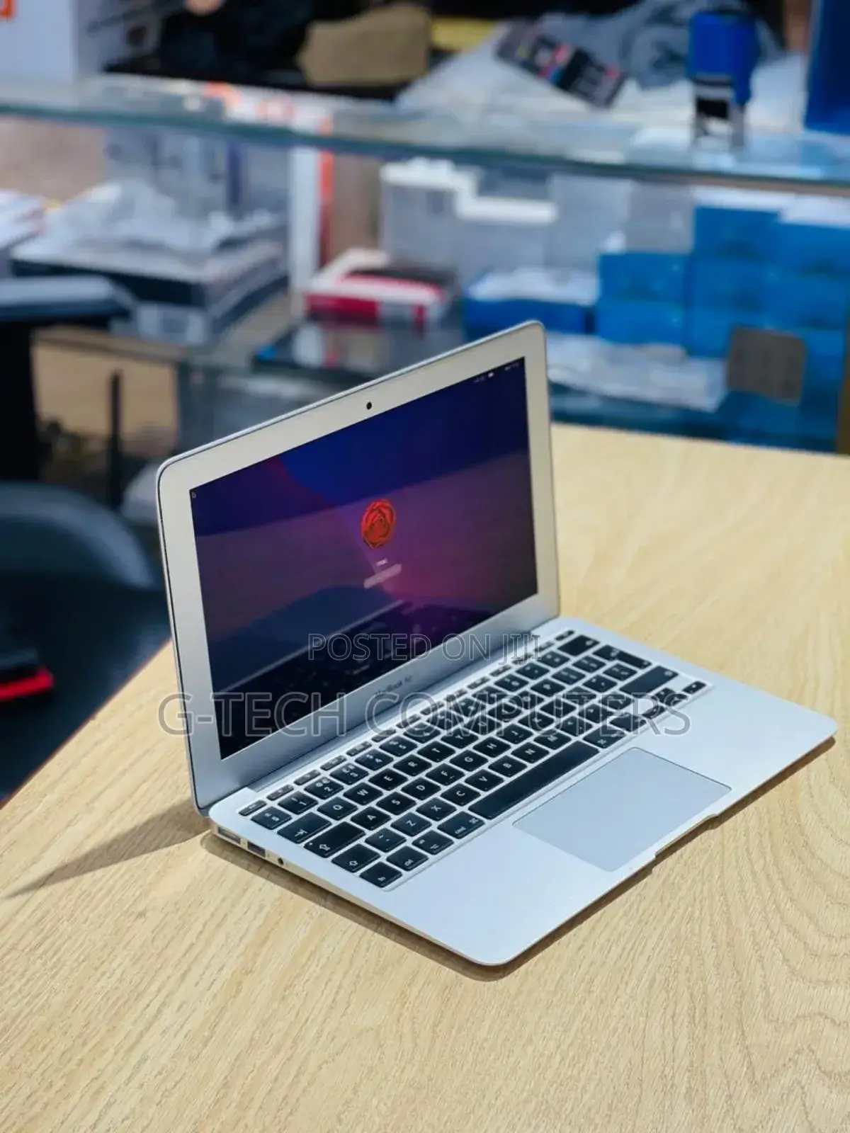 New Laptop Apple MacBook Air 2015 4GB Intel Core I5 SSD 256GB