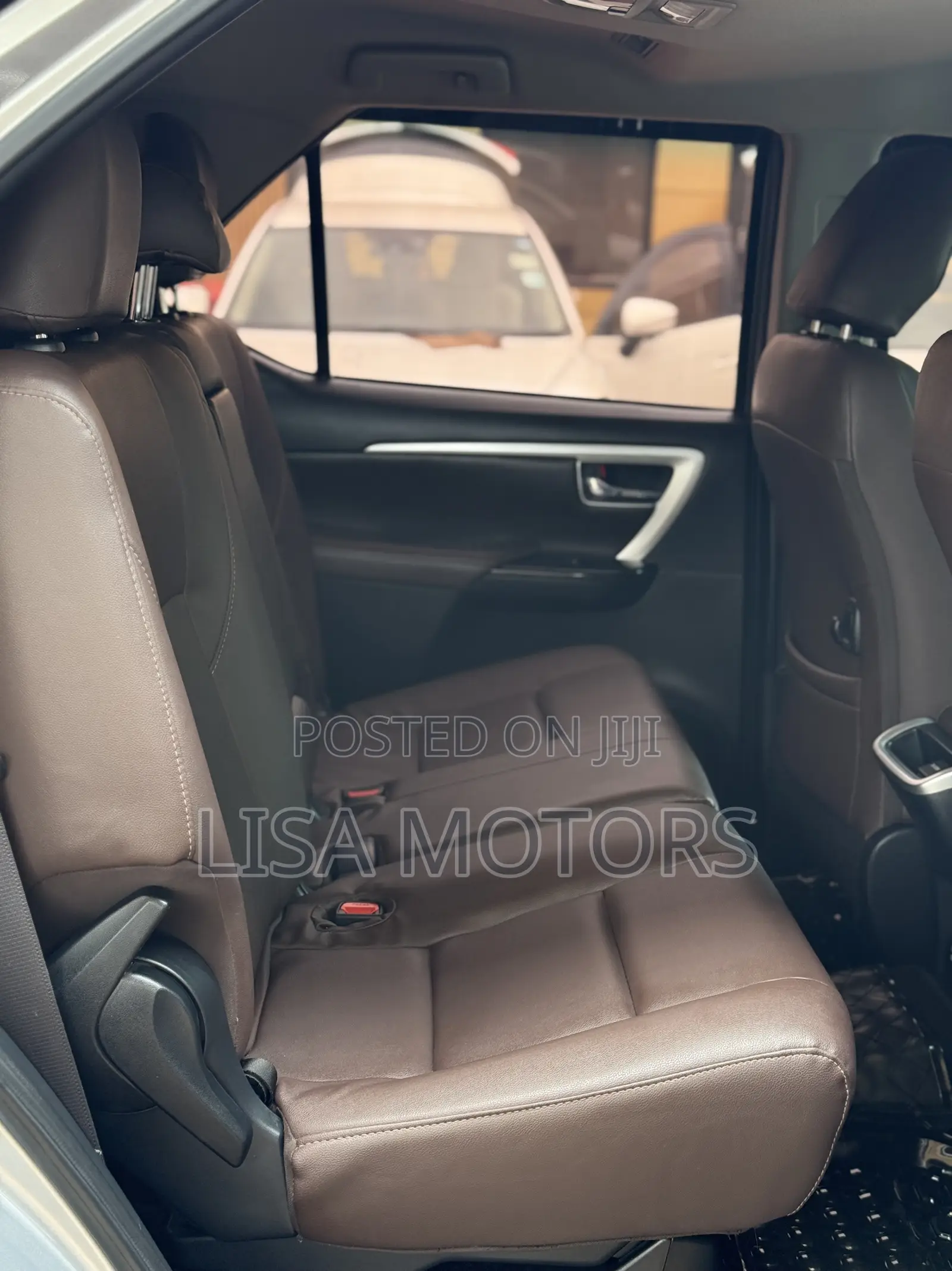 Toyota Fortuner 2.8 D AWD 2016 Silver