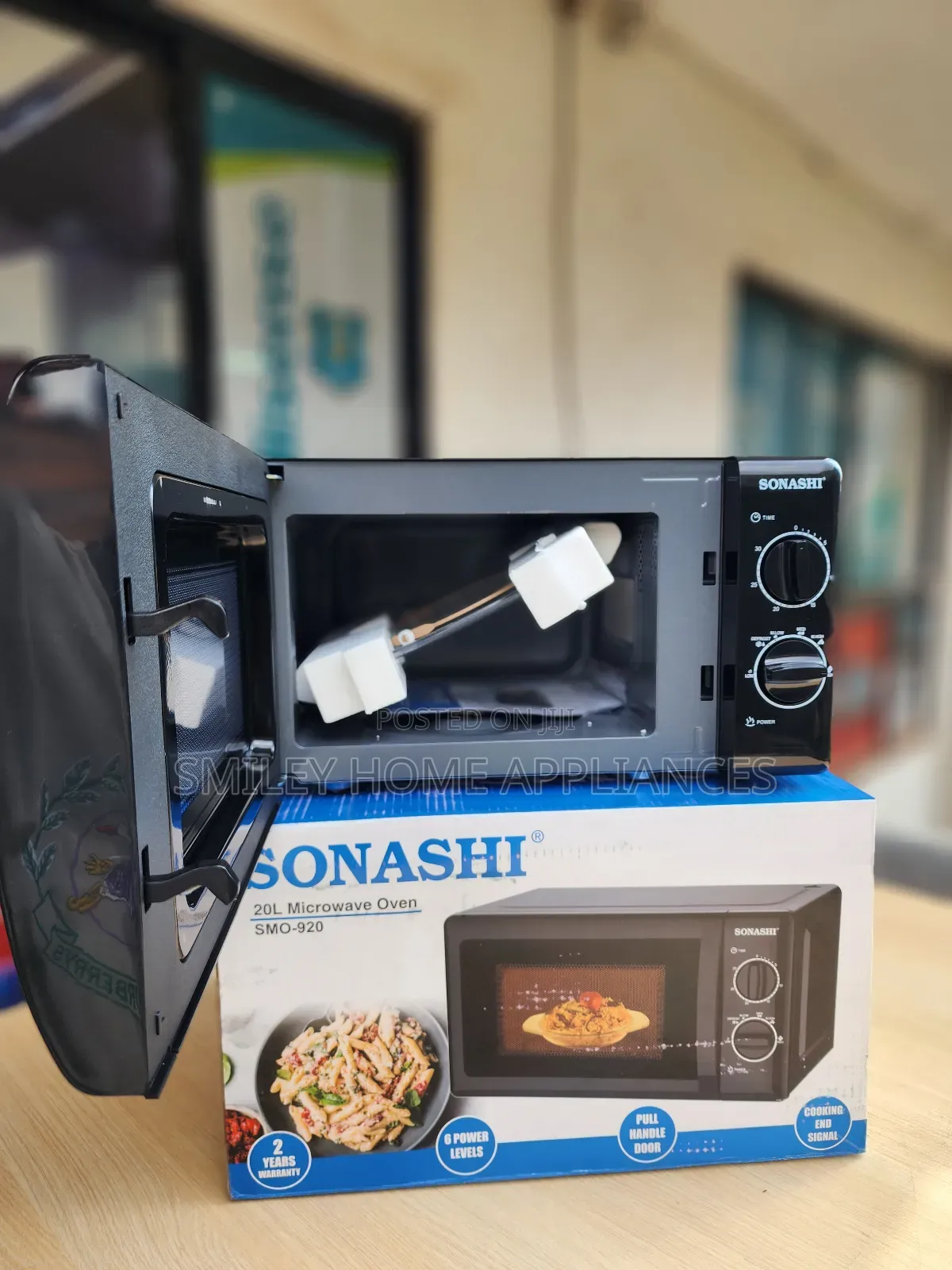 Sonashi Manual Microwave 20ltrs at Discounted Price