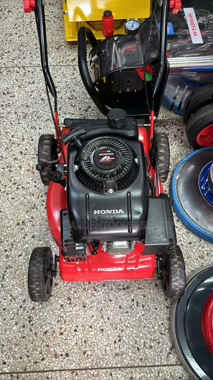 Lawn Mower Most Applicable for Plain Playing Fields