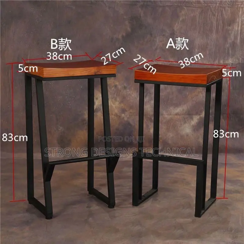A Pair of 2 Bar Stools/ Counter Stools / Kitchen