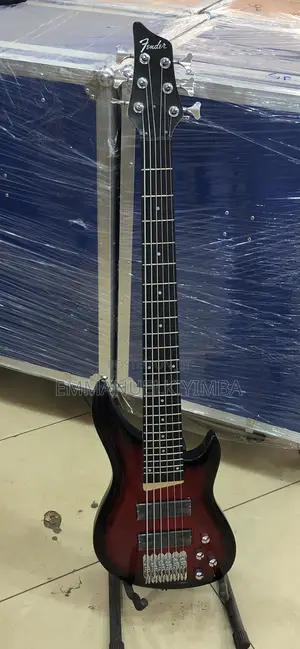 Photo - 6strings Bass Guitar Fender