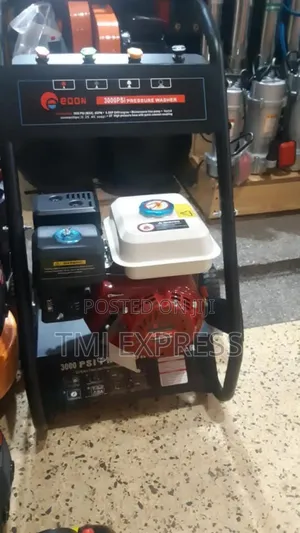 Photo - Petrol Engine Fuel Car Washer