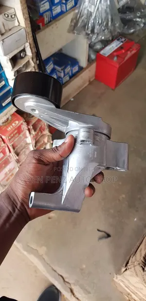 Belt Tensioner for Toyota Hillux and Toyota Fortuner