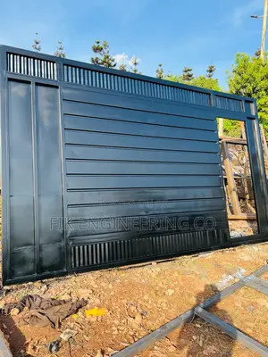 Sliding Gate