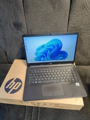 Laptop HP 240 G8 8GB Intel Core I5 HDD+SSD 512GB
