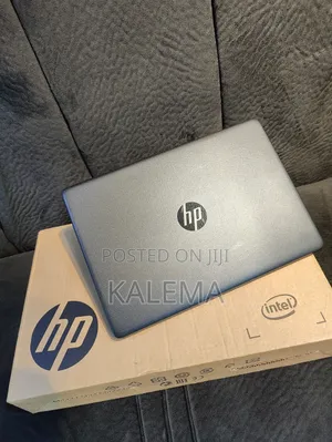 Laptop HP 240 G8 8GB Intel Core I5 HDD+SSD 512GB