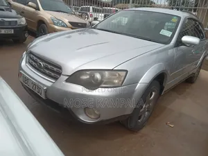Photo - Subaru Outback 2.5 Limited Sedan 2004 Silver