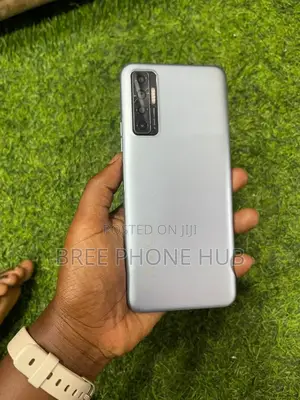Photo - Tecno Camon 17P 128 GB Green