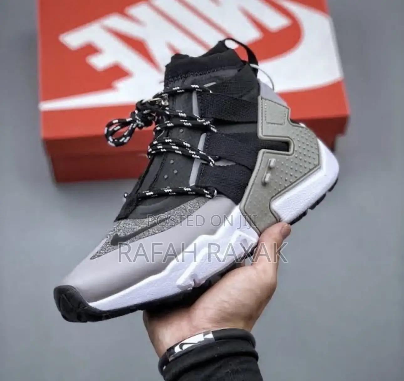 Original Nike Air Huarache Gripp High Top Sneaker