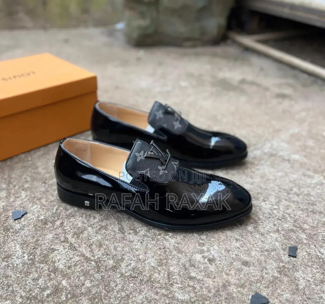Original Men’S Black Shinny Louis Vuitton Loafers