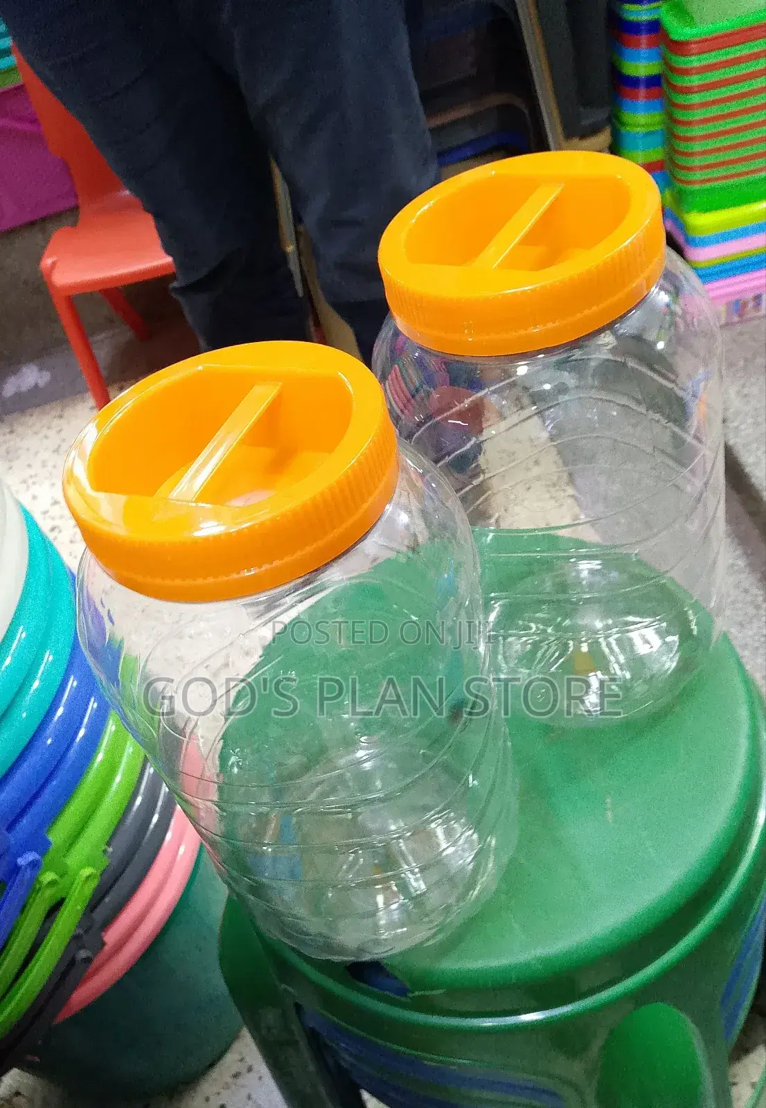 Plastic Packaging Tins
