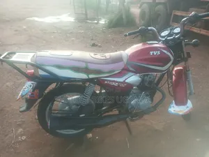 TVS HLX 125 2022 Red
