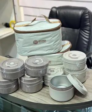 Stainless Steel Insulated Lunch Box With 4 Dishes