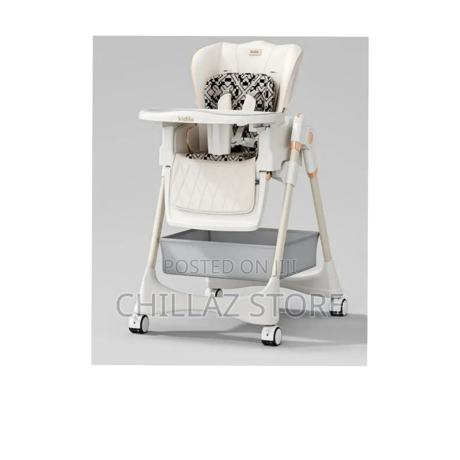 Kidilo White Feeding Chair.