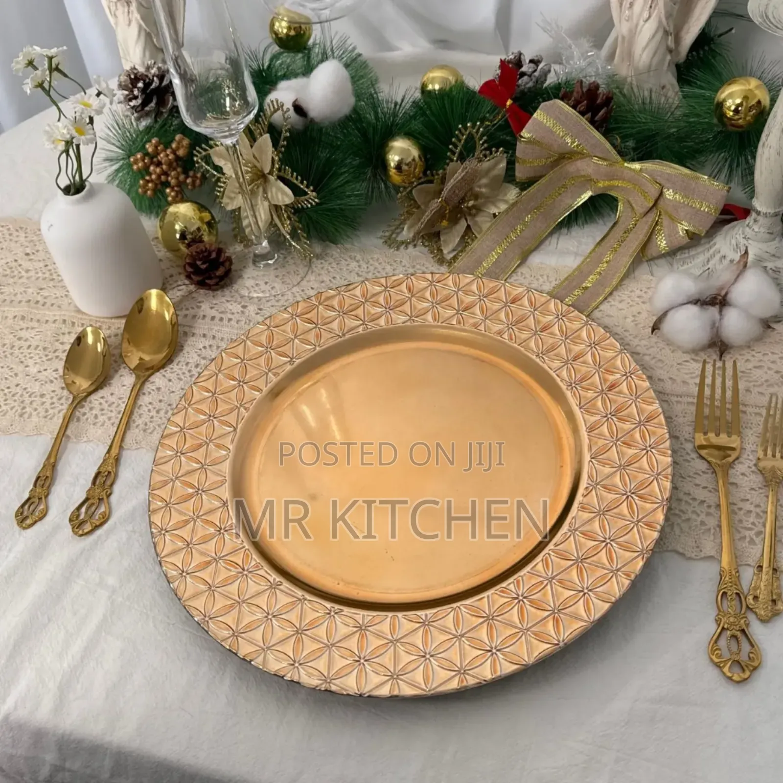 Luxury Plastic Charger Plates [12]