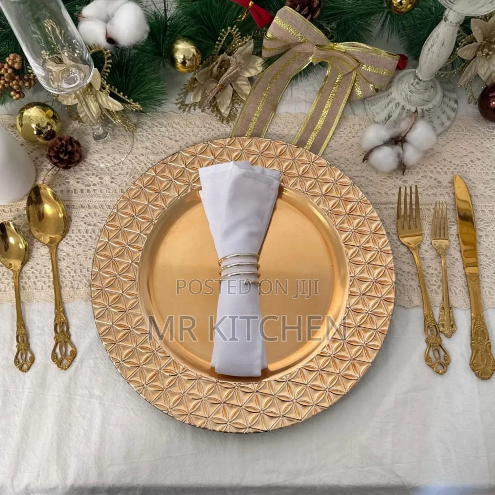 Luxury Plastic Charger Plates [12]