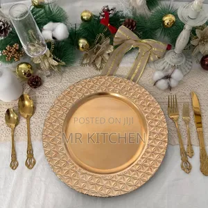Luxury Plastic Charger Plates [12]