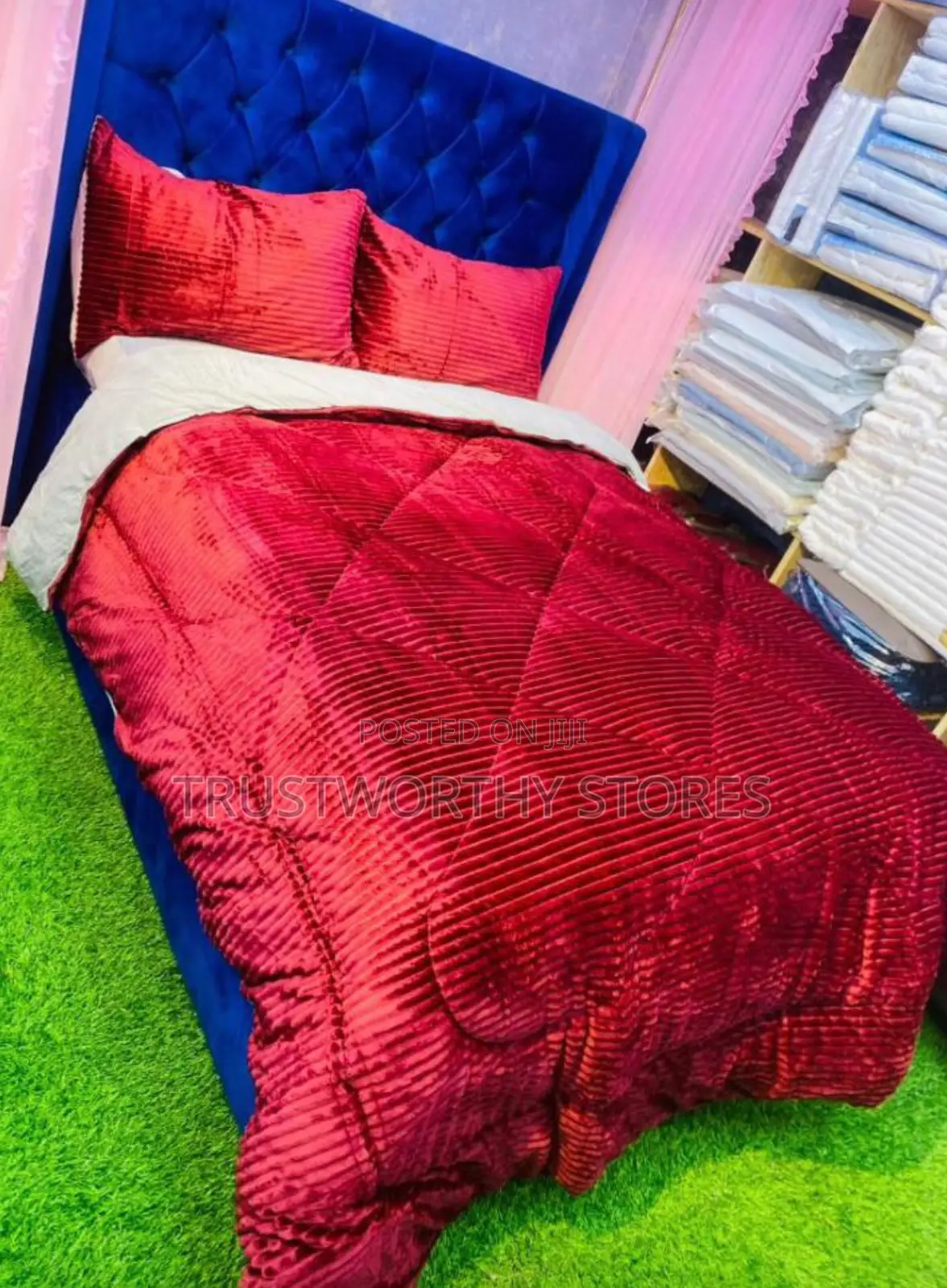 4pc Velvet Duvet - 2 Pillowcases, 1 Bedsheet and 1 Duvet