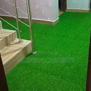 Photo - Vertical Artificial Turf