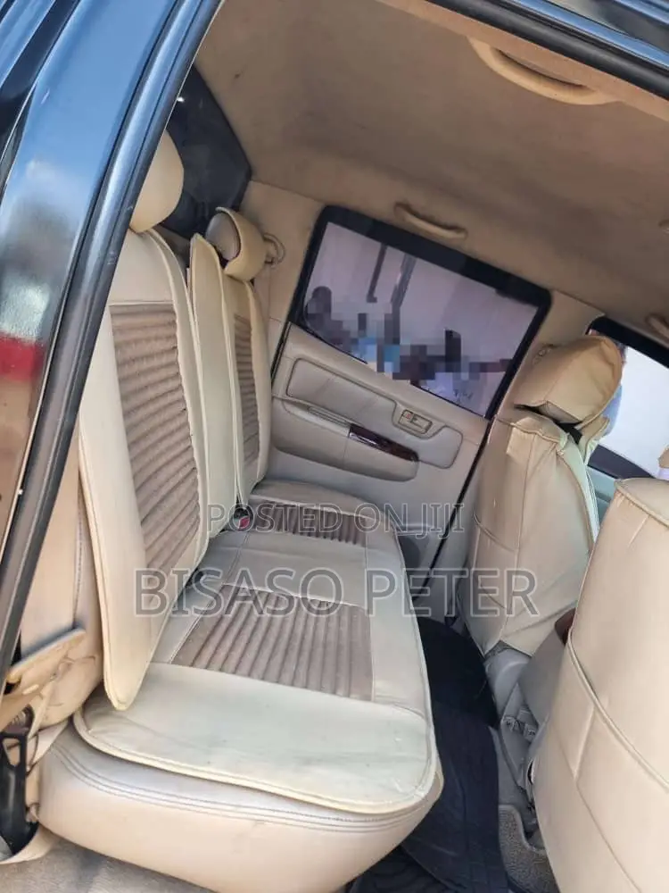 Toyota Hilux 2008 Black