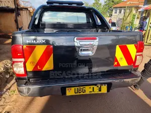 Toyota Hilux 2008 Black