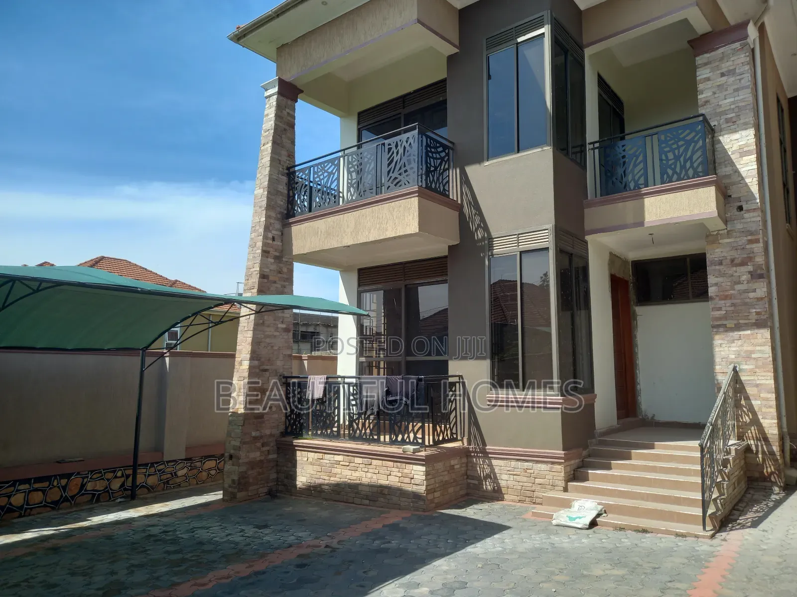 Furnished 4bdrm Duplex in Kira Mamerito Road for sale