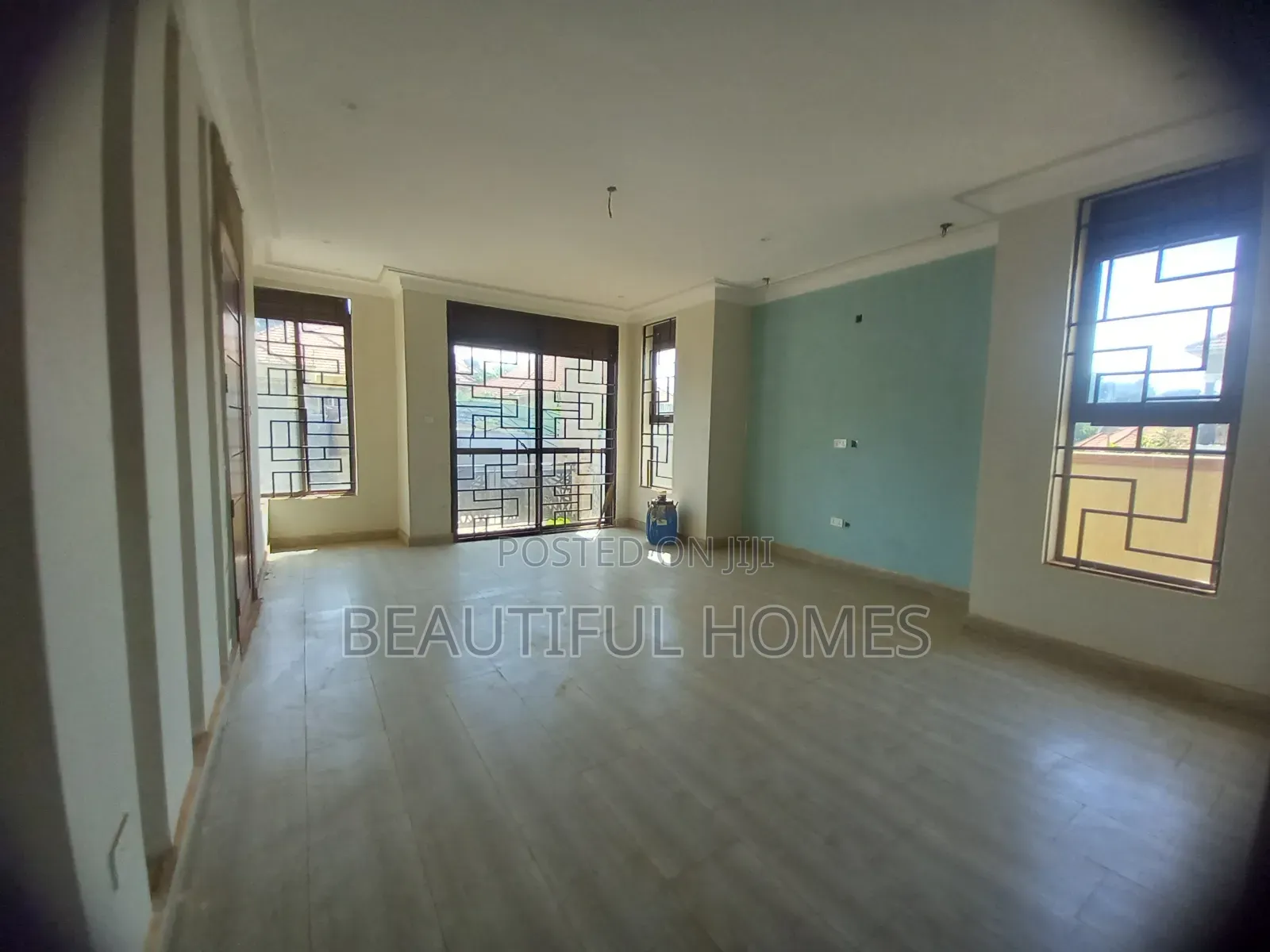 Furnished 4bdrm Duplex in Kira Mamerito Road for sale