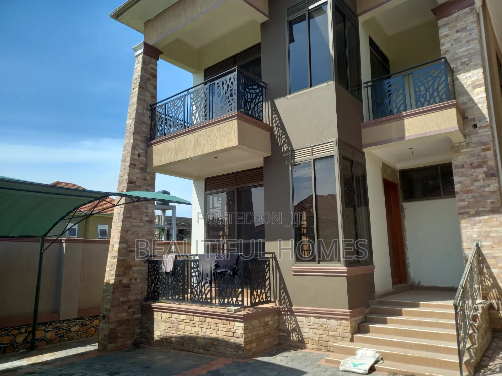 Furnished 4bdrm Duplex in Kira Mamerito Road for sale