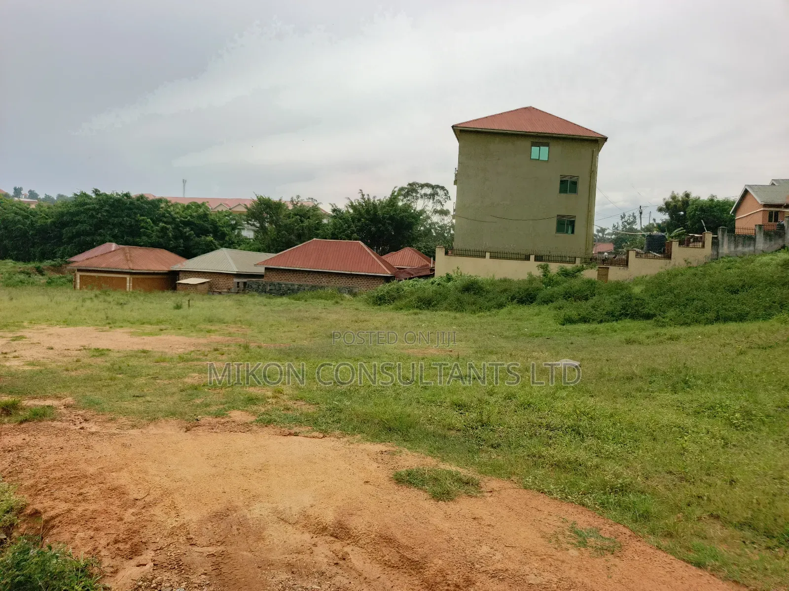 An Acre of Land in Kawempe Tula on Sale.