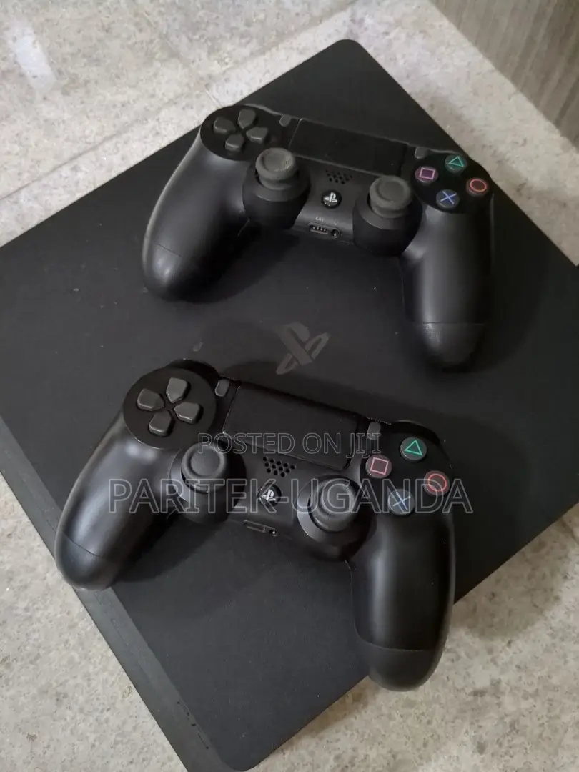 Ps 4 Pro Console W 02 Controllers + 500gb + 10 Games