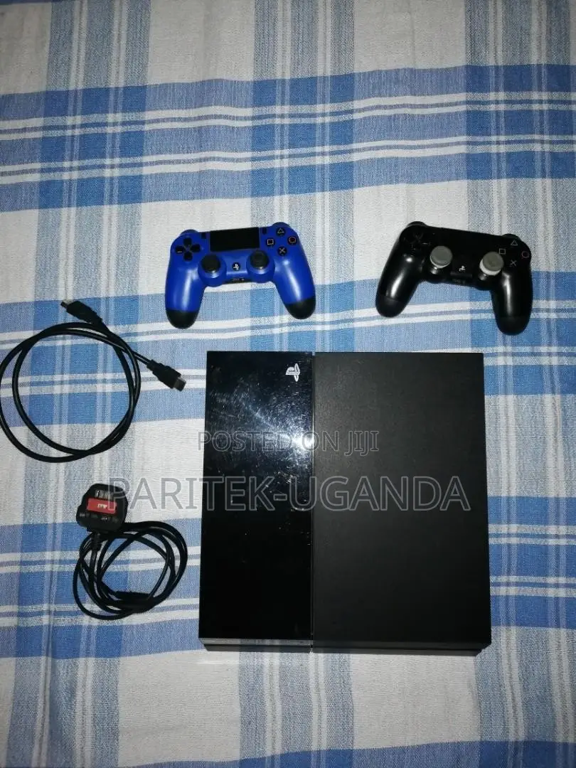 Sony Ps4 Used 500gb 10 Games/ 02 Controllers