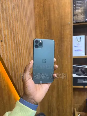 Photo - Apple iPhone 11 Pro Max 64 GB Gray