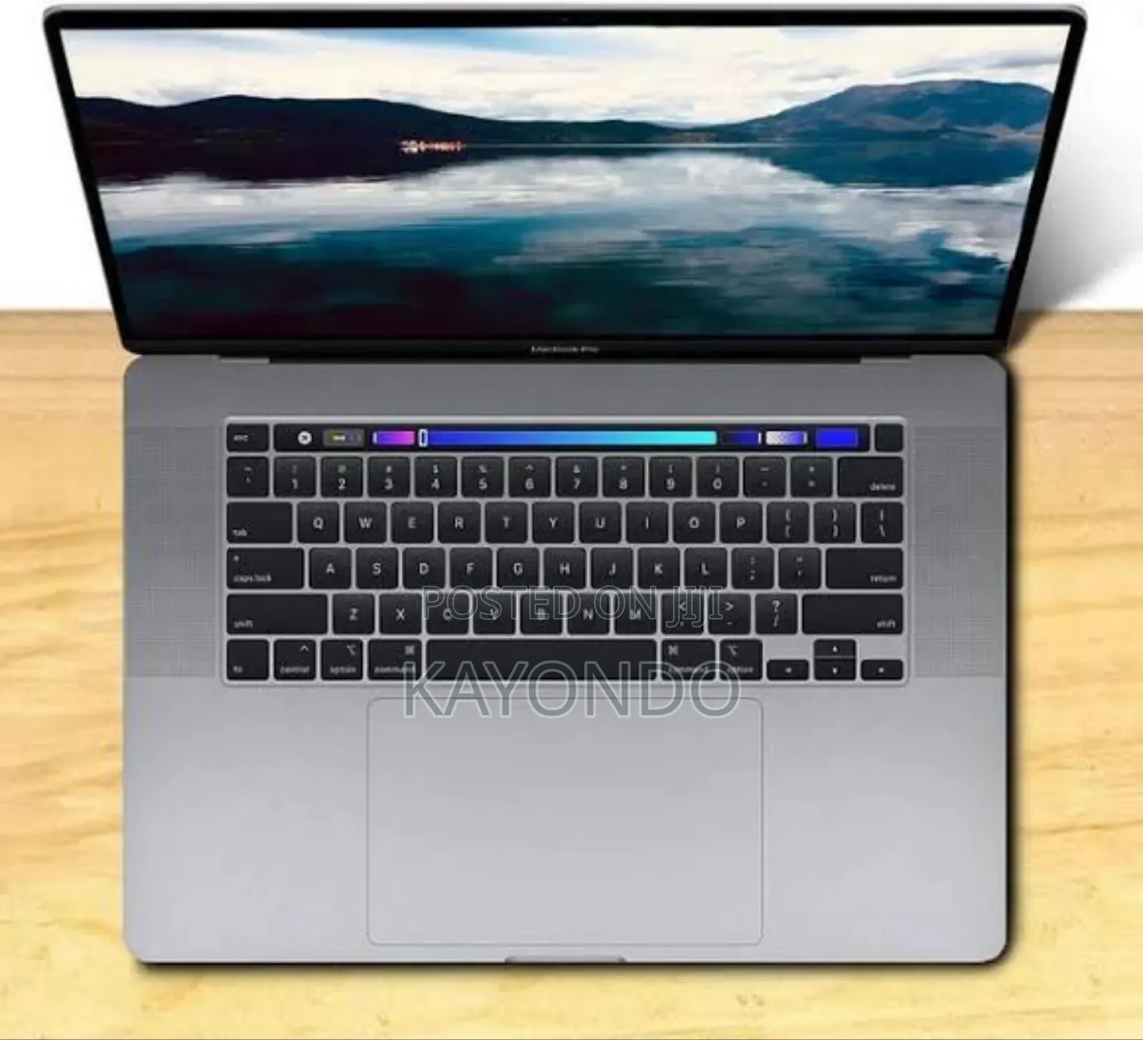 Laptop Apple MacBook Pro 2017 16GB Intel Core I7 SSD 512GB