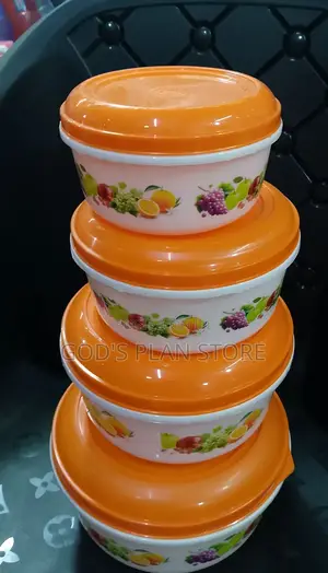 Plastic Food Containers Set