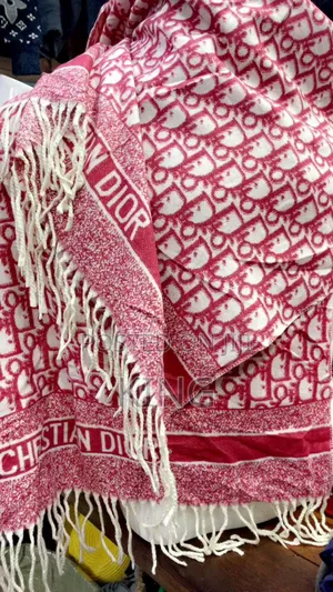 Seductive Scarfs