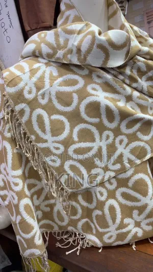 Intimate Scarfs