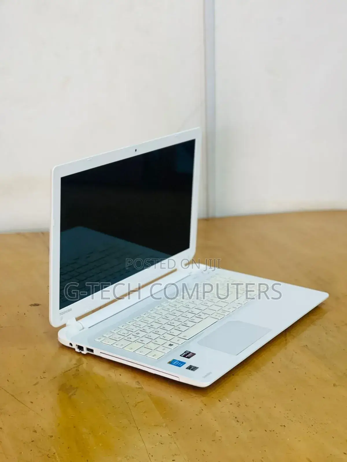 New Laptop Toshiba Satellite L50 8GB Intel Core I5 HDD 500GB