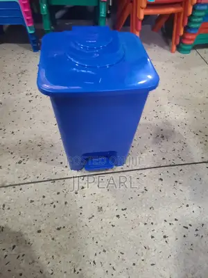 15litres Plastic Pedal Dustbin